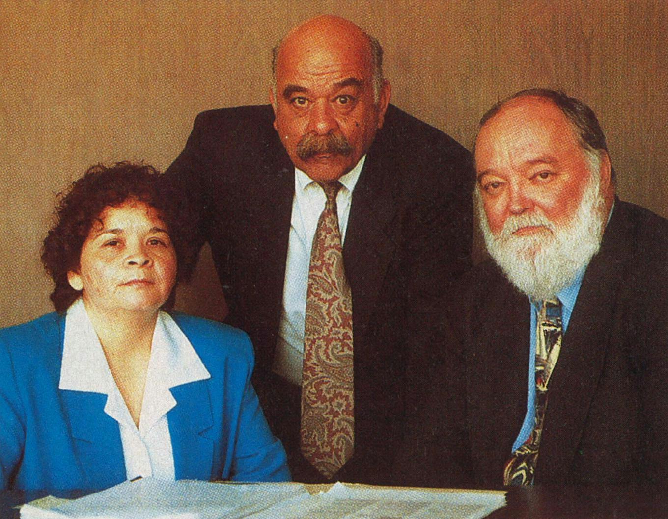 Yolanda Saldivar with her defense lawyers Douglas Tinker (right) and Arnold Garcia.