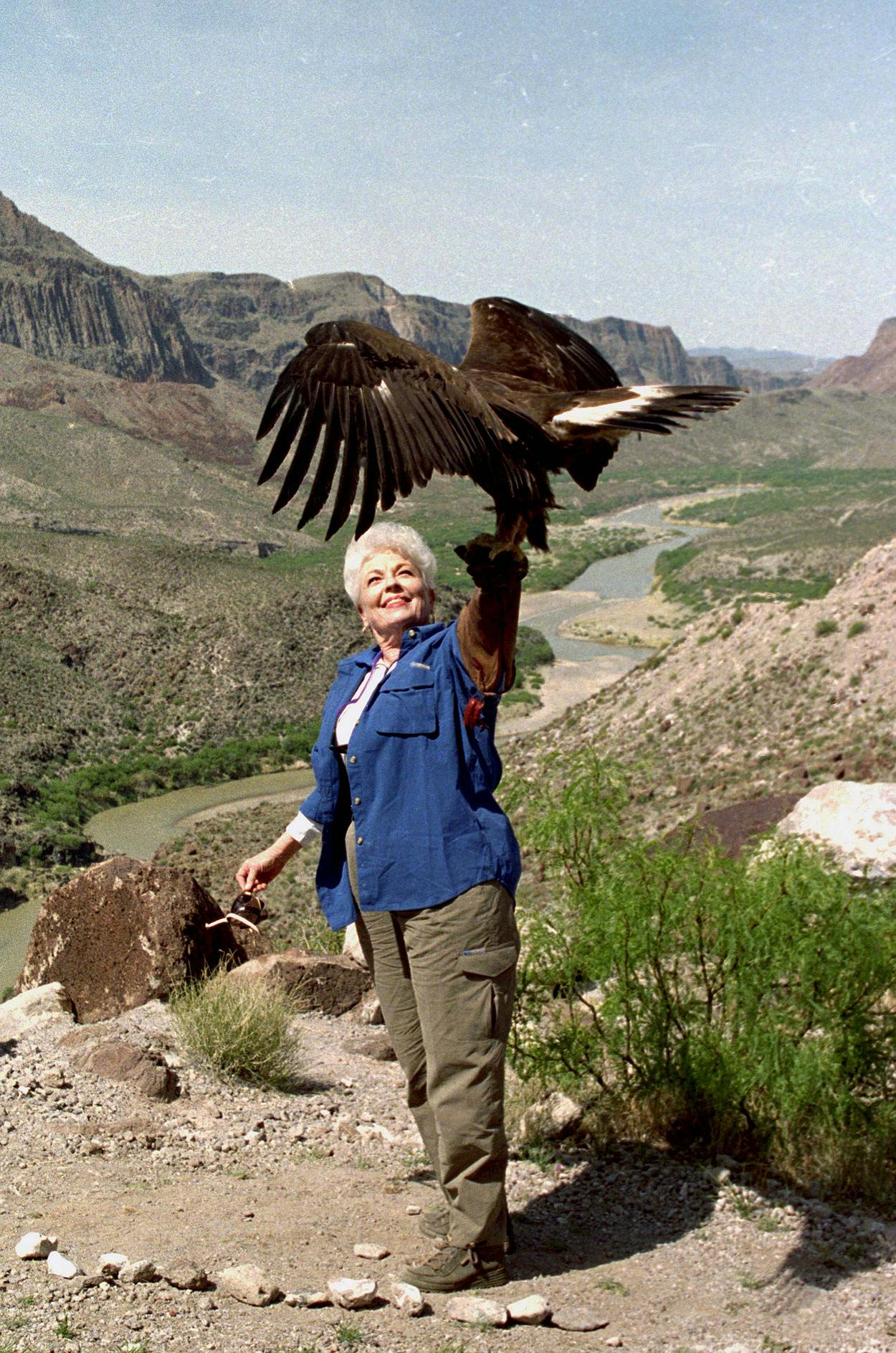 2001  The Pecan Park Eagle