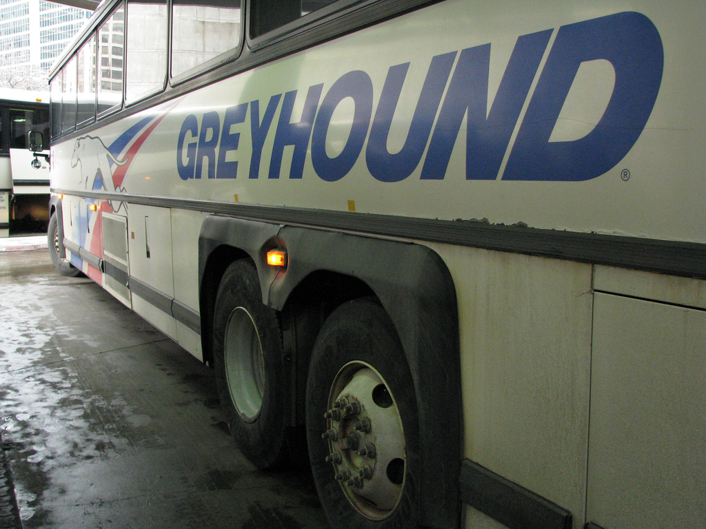 greyhound bus driver salary