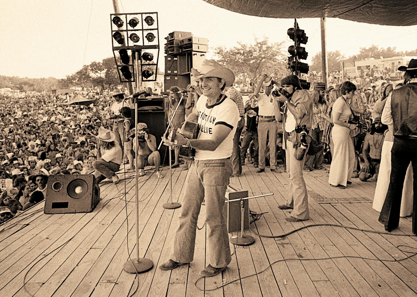 Bill Dance Fishing with Terry Bradshaw, Hank Jr., Jerry Reed, Roy Clark,  and more! 