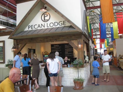 Pecan Lodge 01