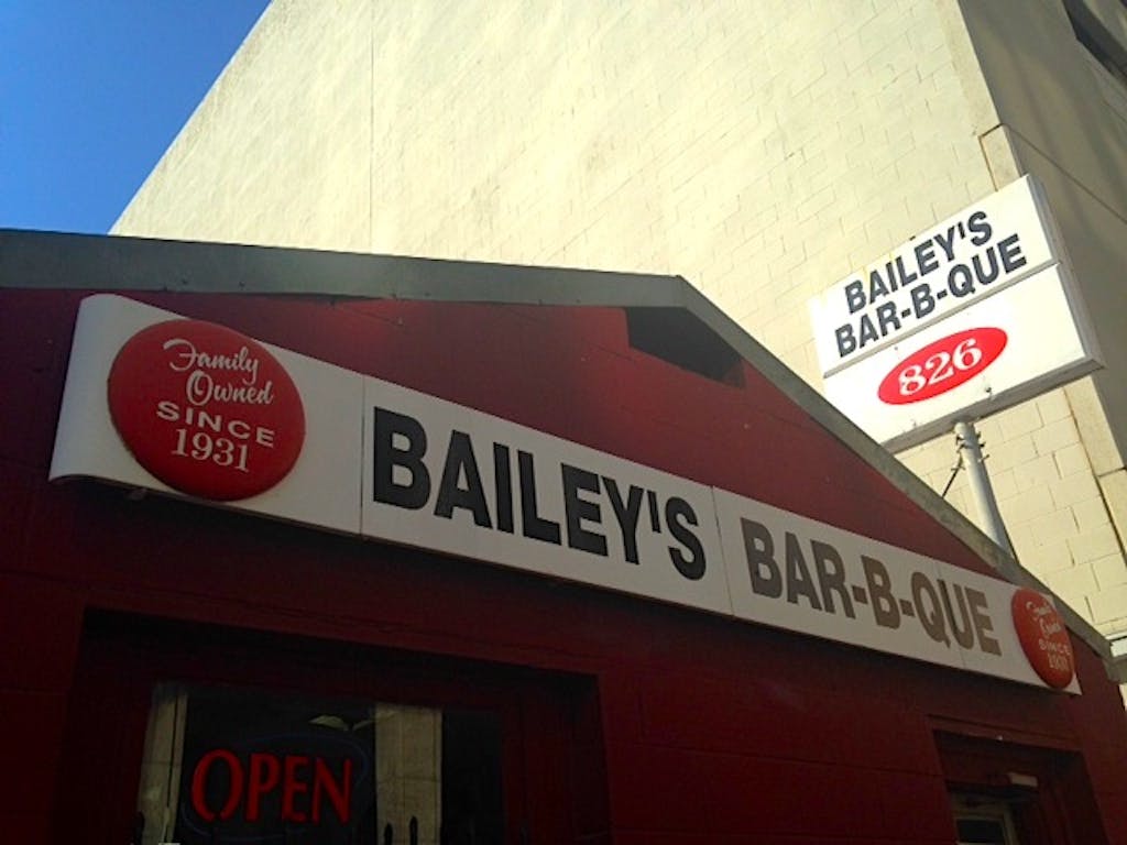Bailey's BBQ 02