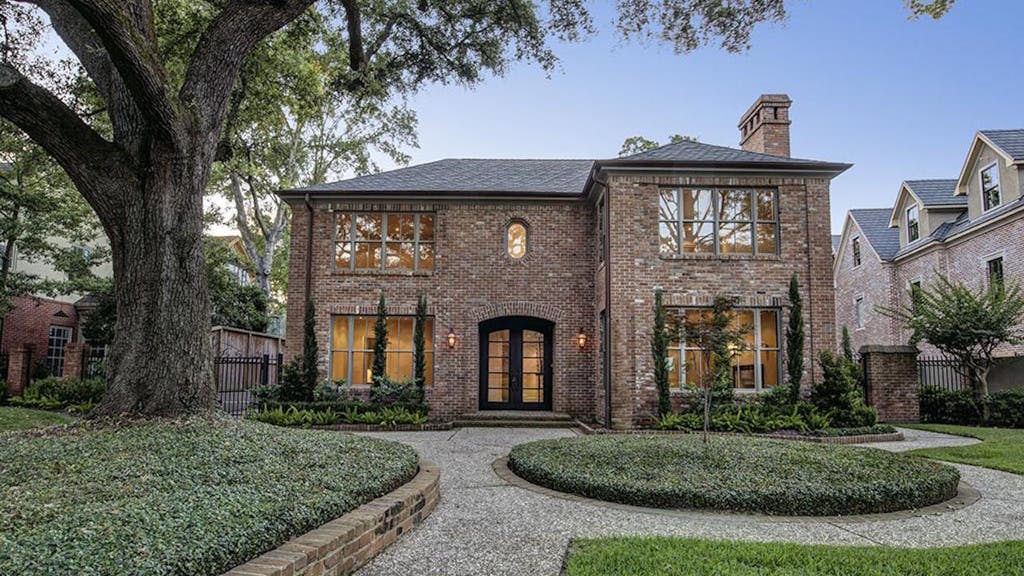 Expensive house for rent in River Oaks, Houston. 