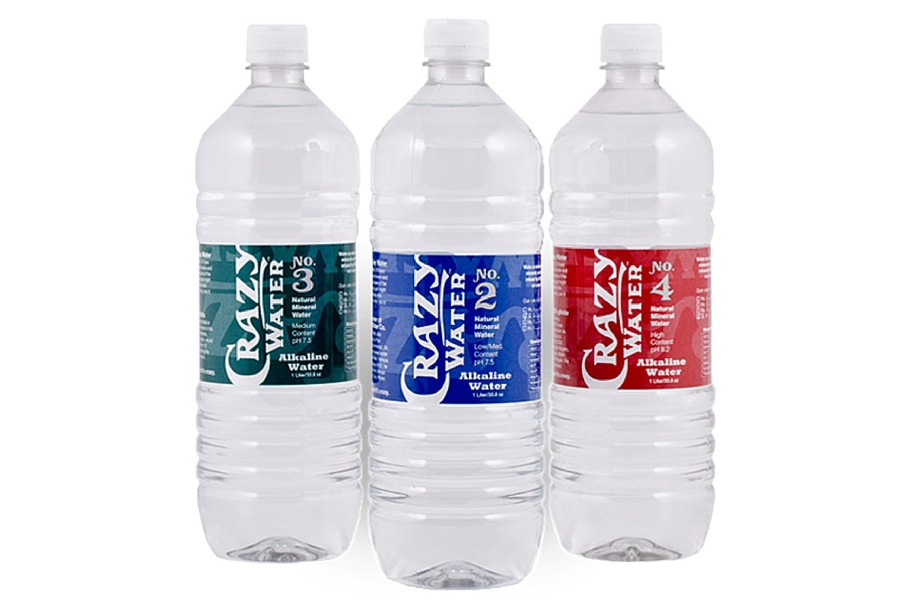 Дорогая вода в бутылках. Минеральная вода в бутылках. Минеральные воды. Американская минеральная вода. Американская минералка.