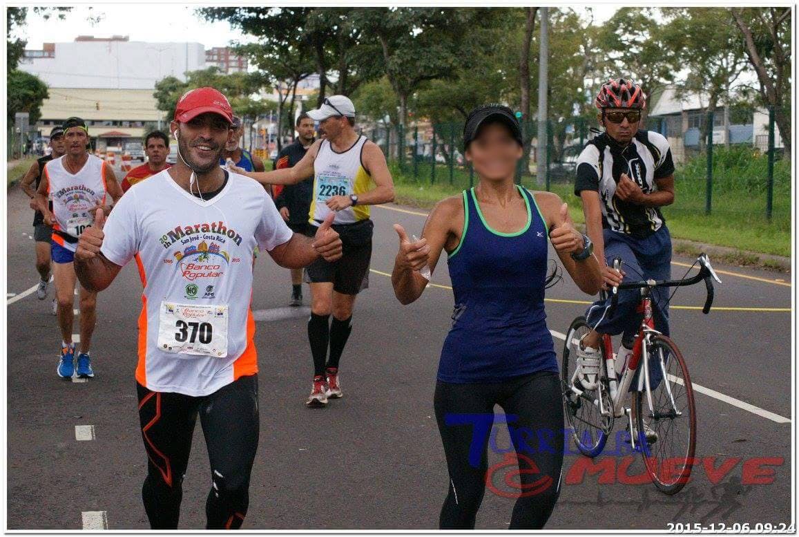 Youssef Khater giving a thumbs up while running the Marathon Costa Rica. 