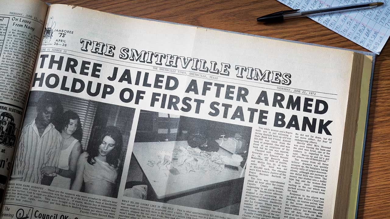 The Smithville Times's report on the real-life bank robbery.