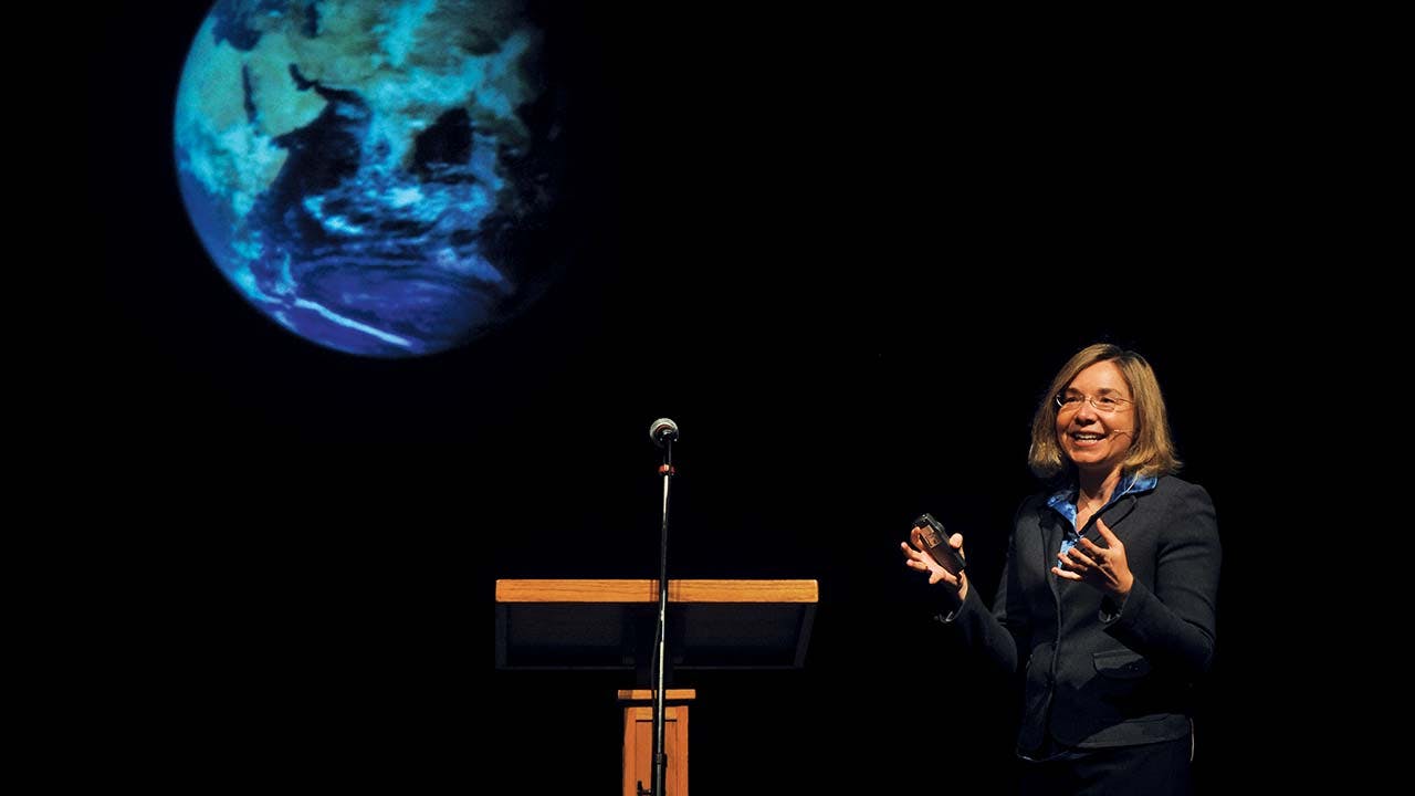 Katharine Hayhoe addressing faculty and students at Hardin-Simmons University.