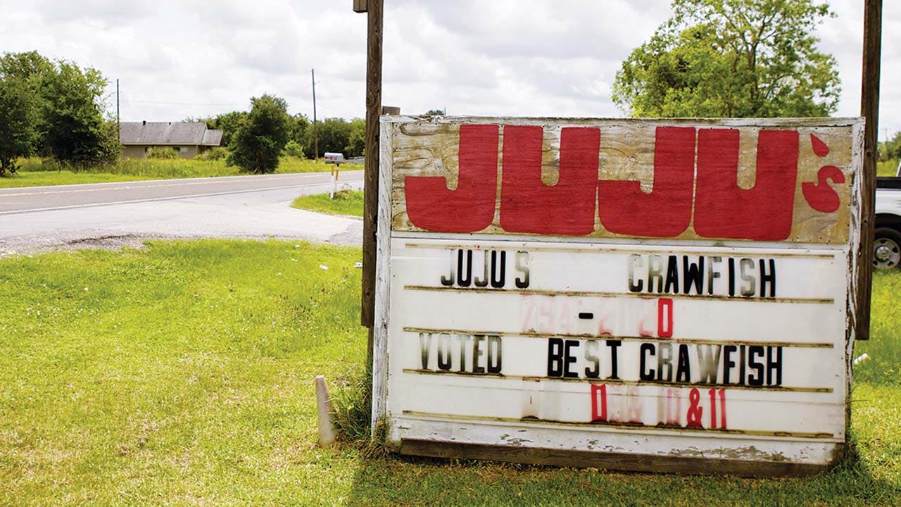 feature-crawfish-sign-outside-JuJus