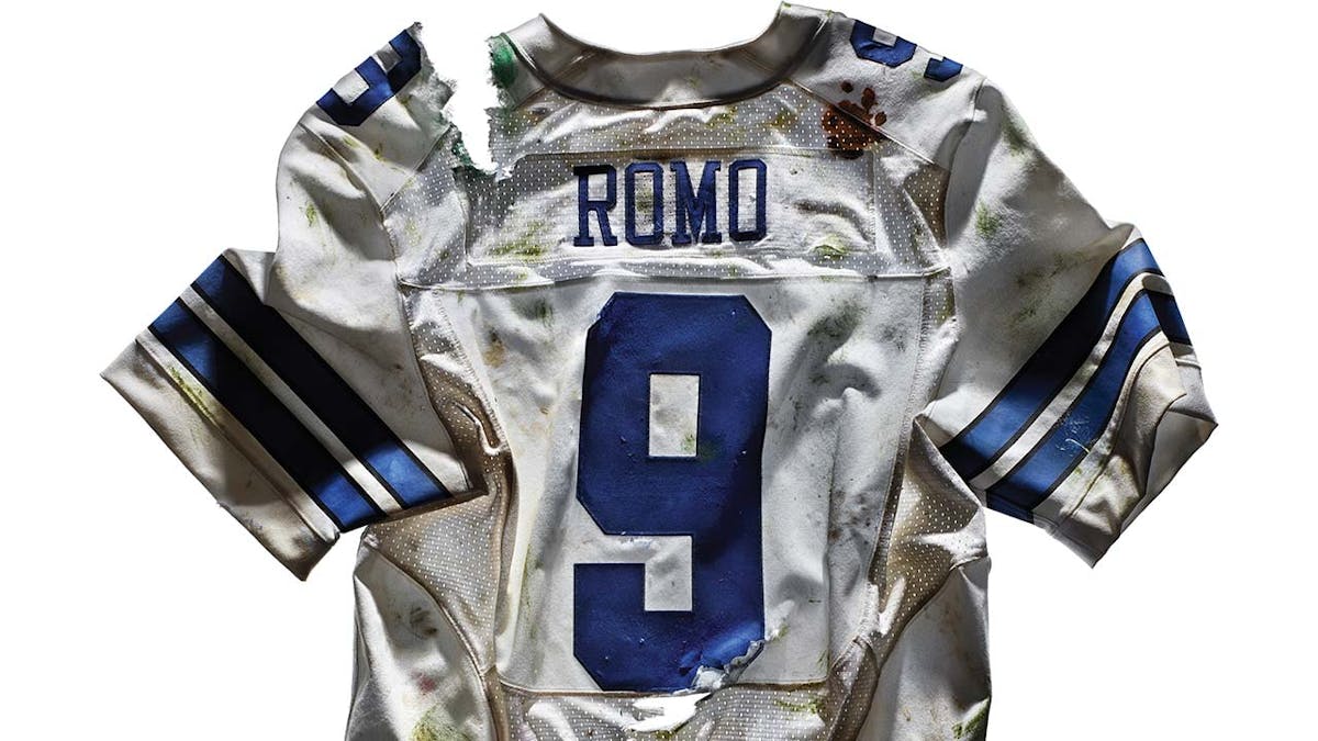 Cowboys look to break curse, record first playoff win in navy jerseys