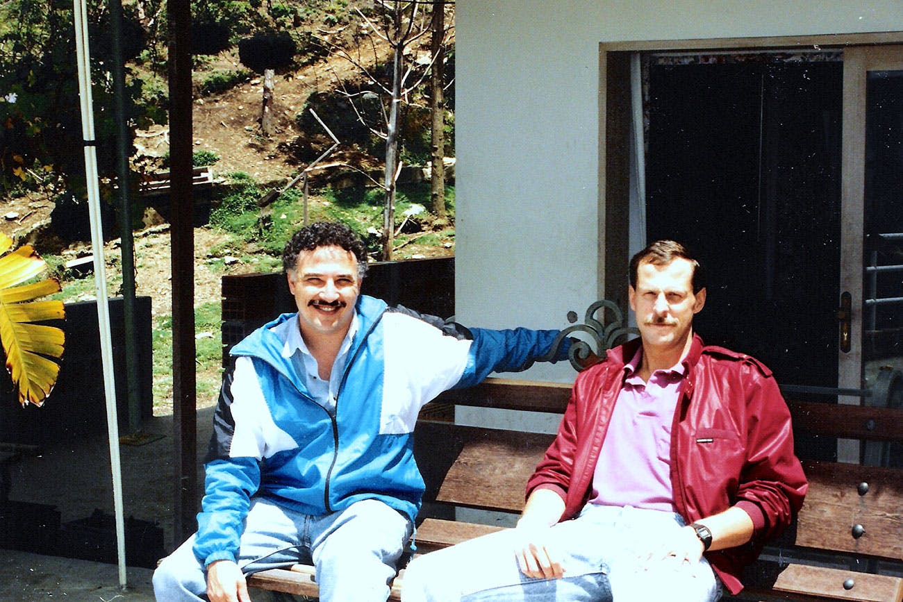 Javier Peña with his partner, Steve Murphy, outside of La Catedral after Pablo Escobar's escape.