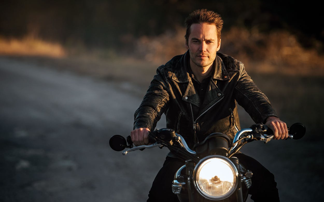 Taylor Kitsch will appear in the upcoming mini-series Waco