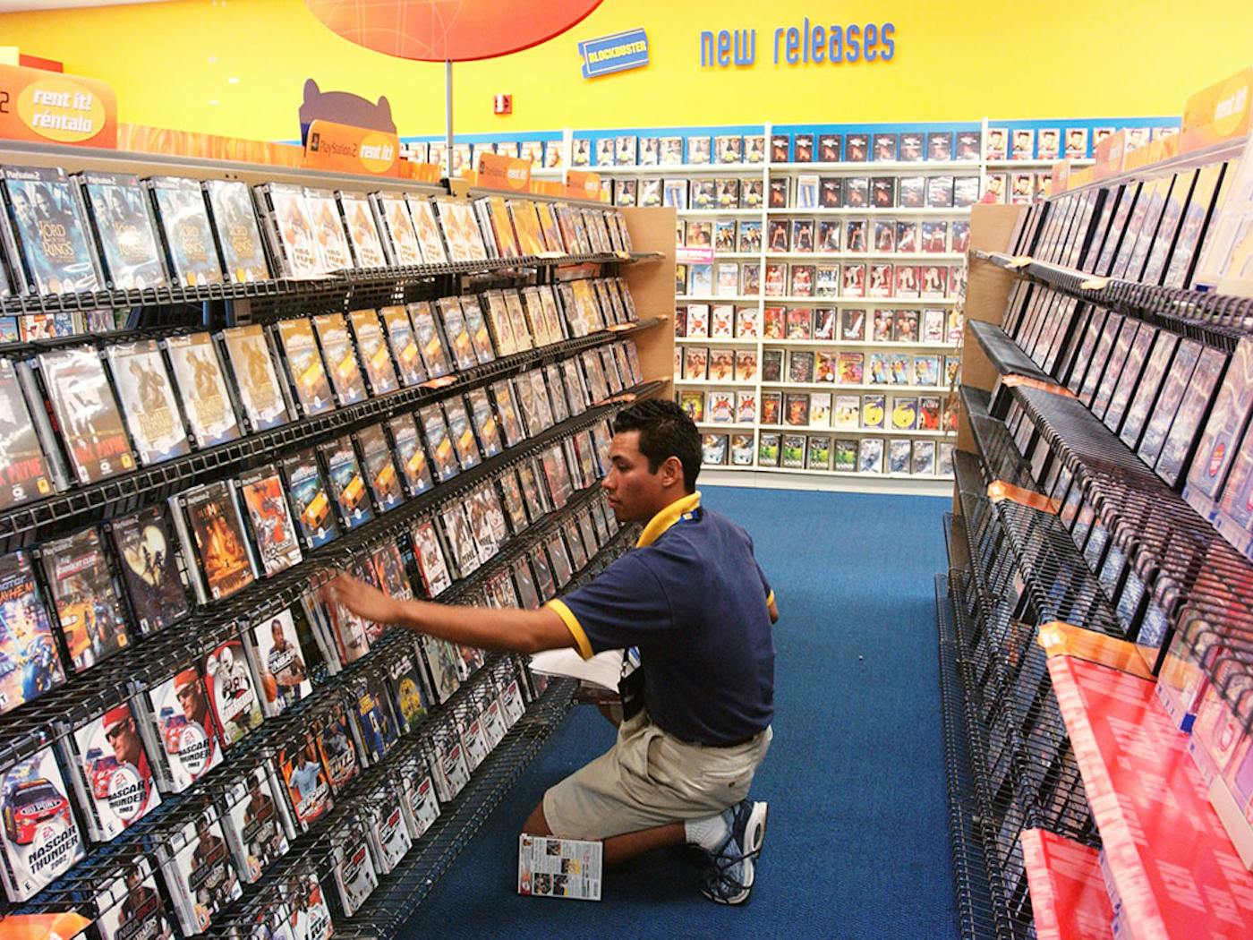 Blockbuster Feature Blockbuster Video Blockbuster Entertainment Guide To Movies And Videos