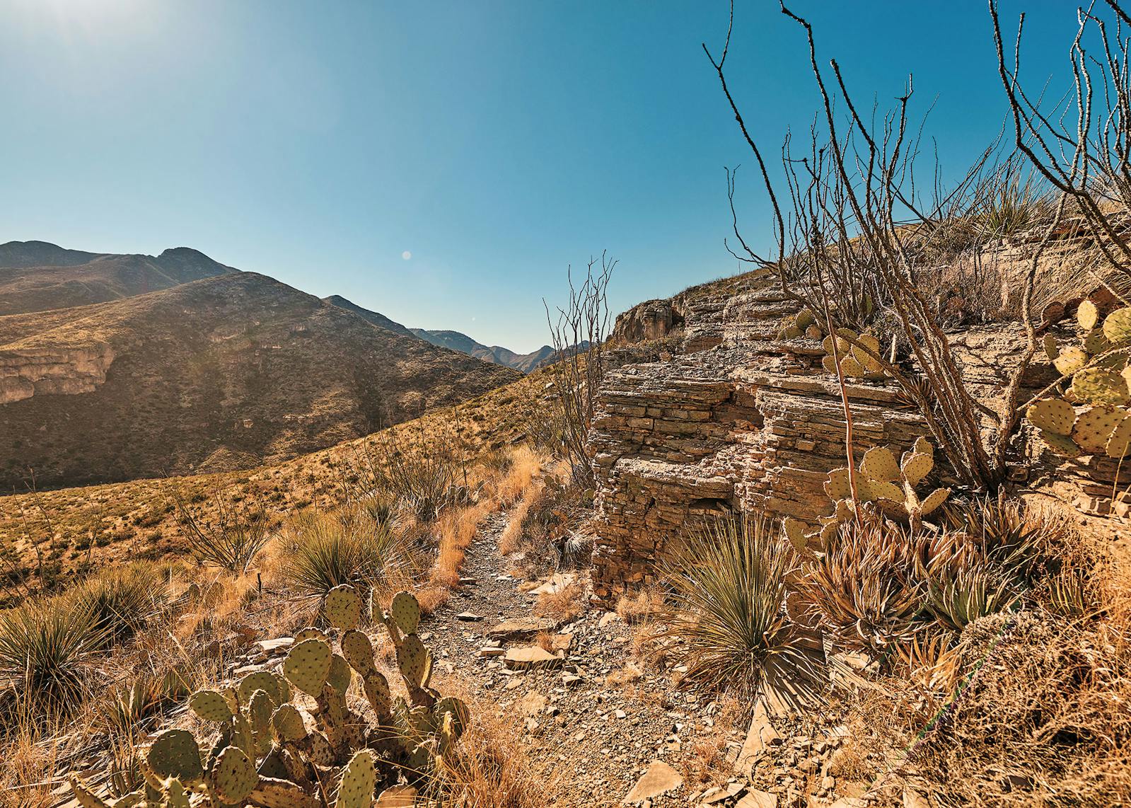 West Texas Hikes That Will Take You to Another World 