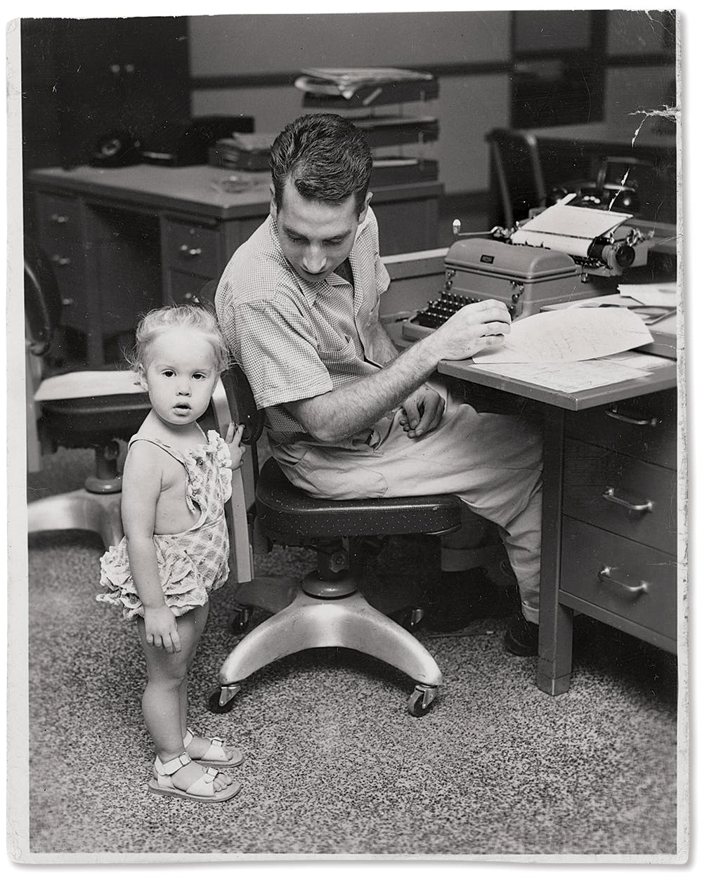 Brammer with his daughter Sidney in Austin, in the early fifties.