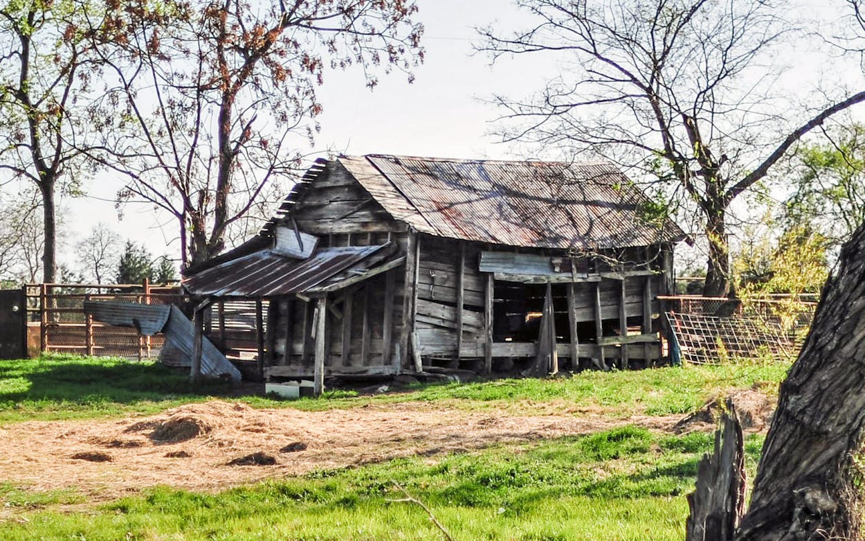 An old structure in Rusk County posted in the Abandoned East Texas Facebook group.