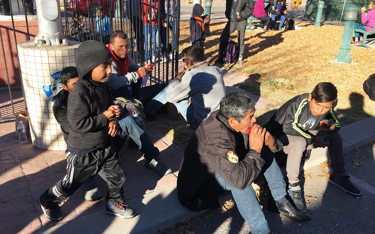 migrant families in El Paso