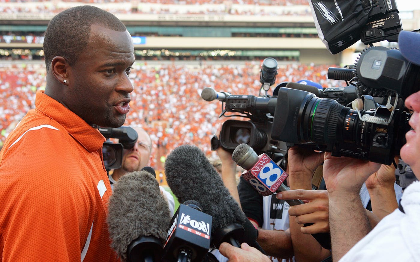 vince young texas job opening ceremony