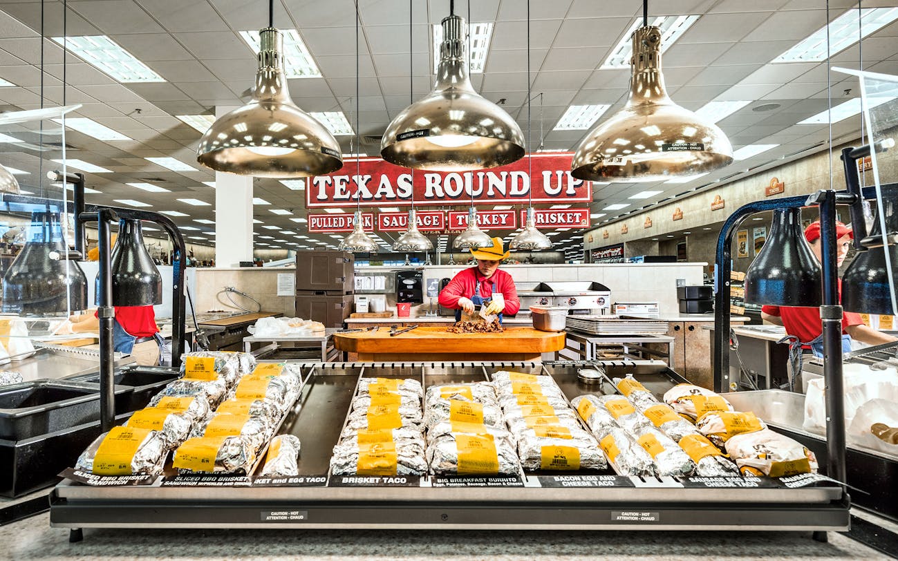 The New Buc-ee's Food Director Shares His Top 10 Road-Trip Snacks