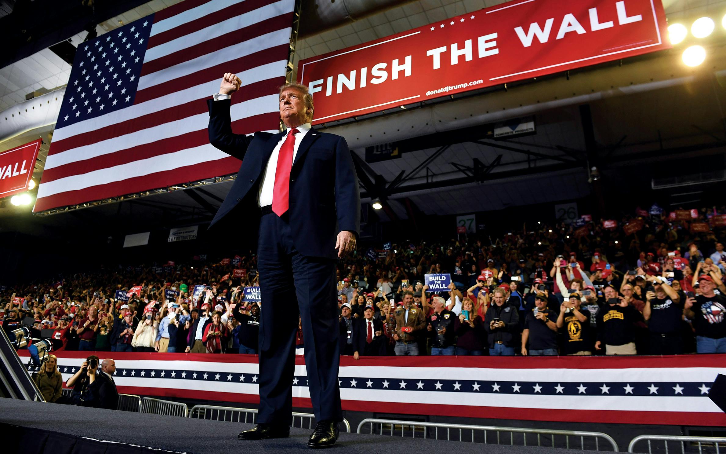 Donald Trump Vows to "Finish the Wall" in El Paso Political Rally