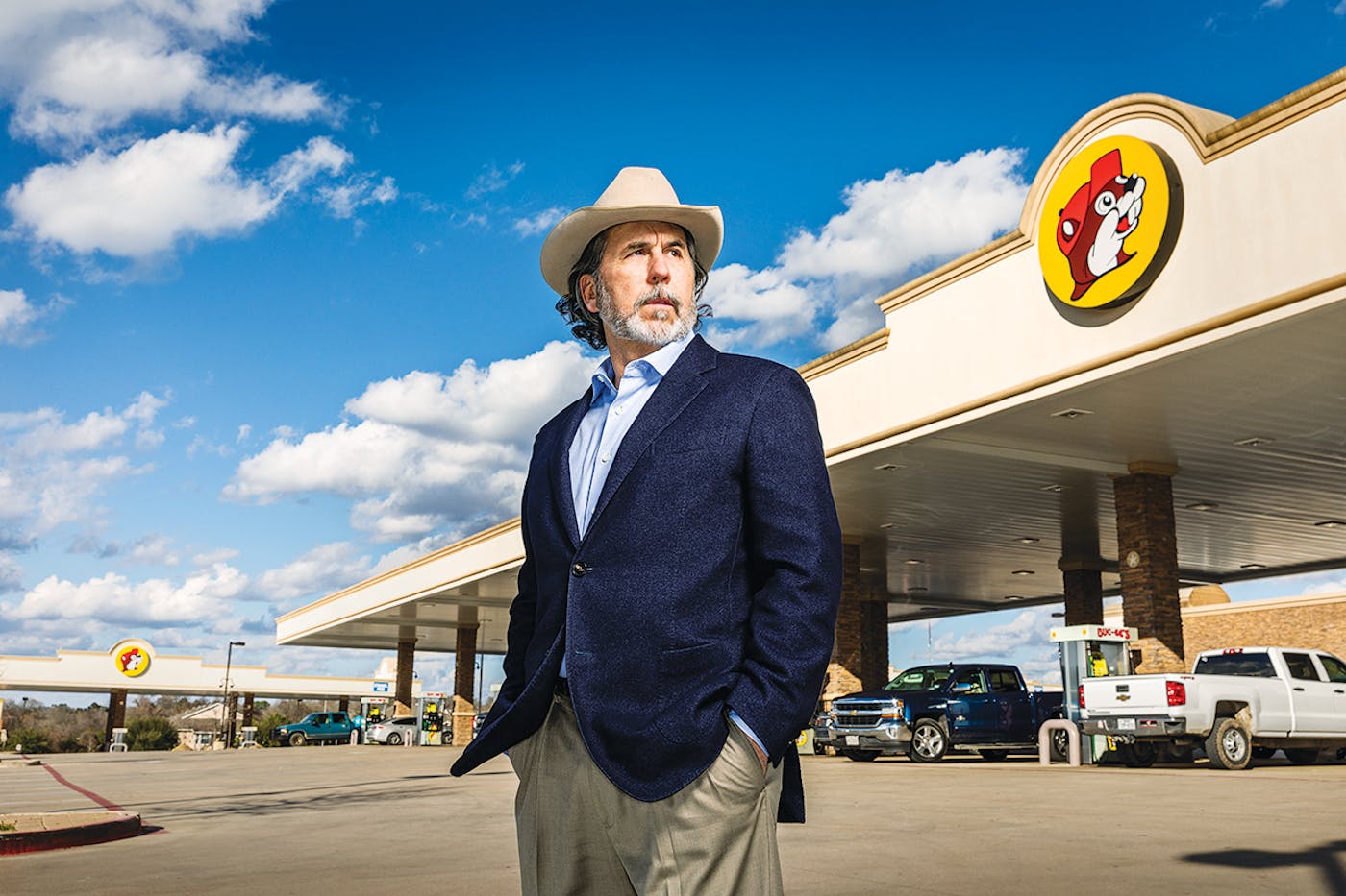 https://img.texasmonthly.com/2019/02/bucees-march-feature.jpg?auto=compress&crop=faces&fit=crop&fm=jpg&h=1050&ixlib=php-3.3.1&q=45&w=1400