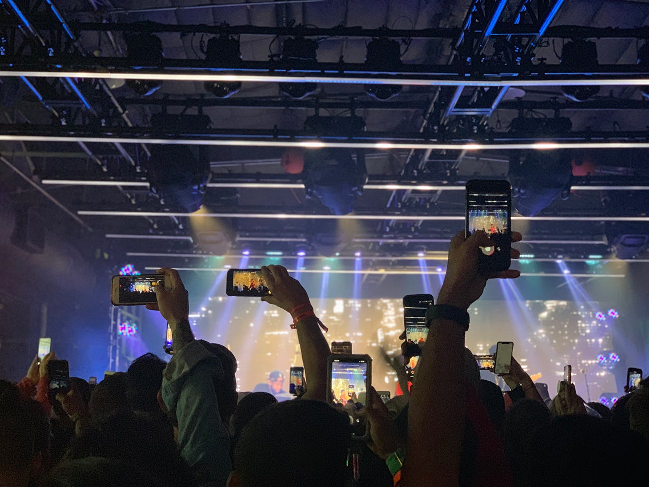 Fans documents Khalid's performance at SXSW on their phones.