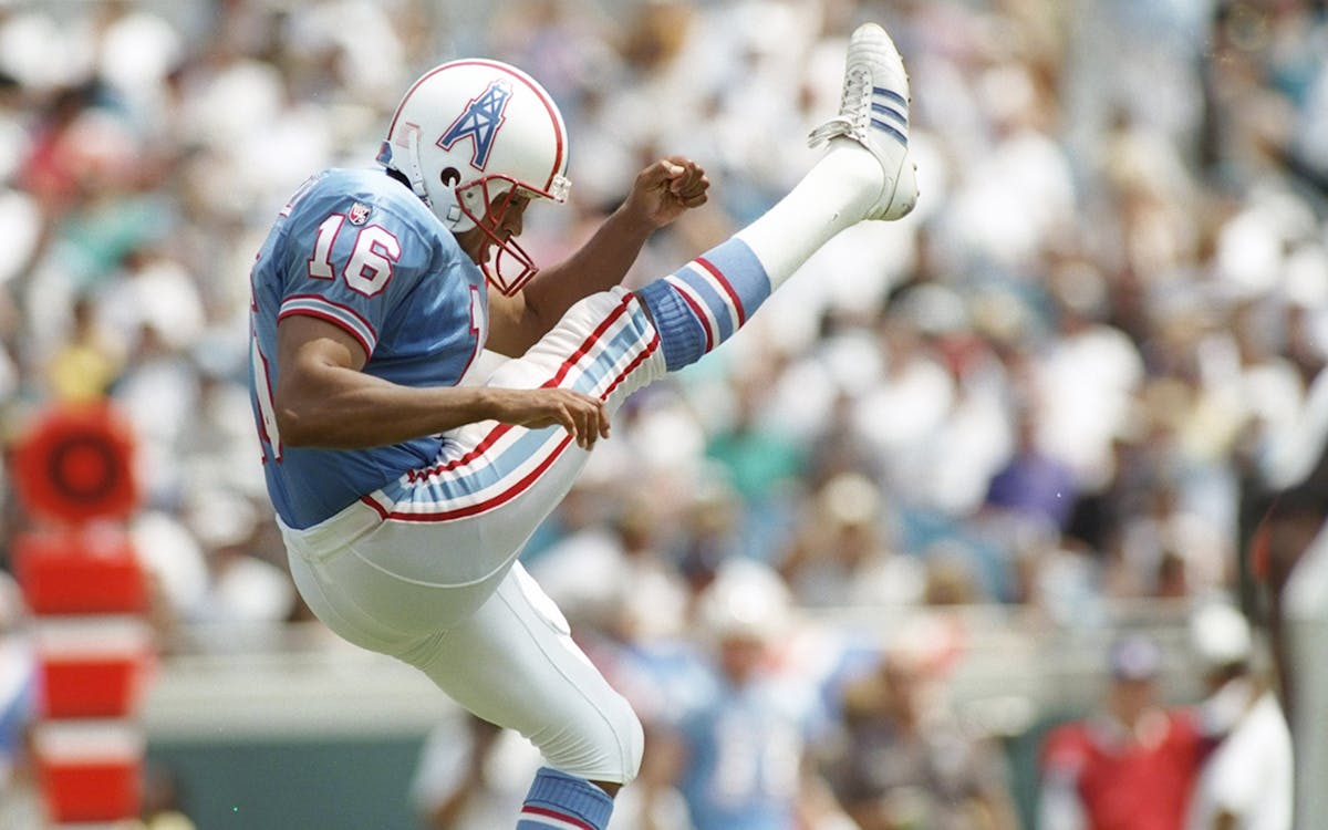 MCM Poll: Should the Titans wear the Houston Oilers throwback
