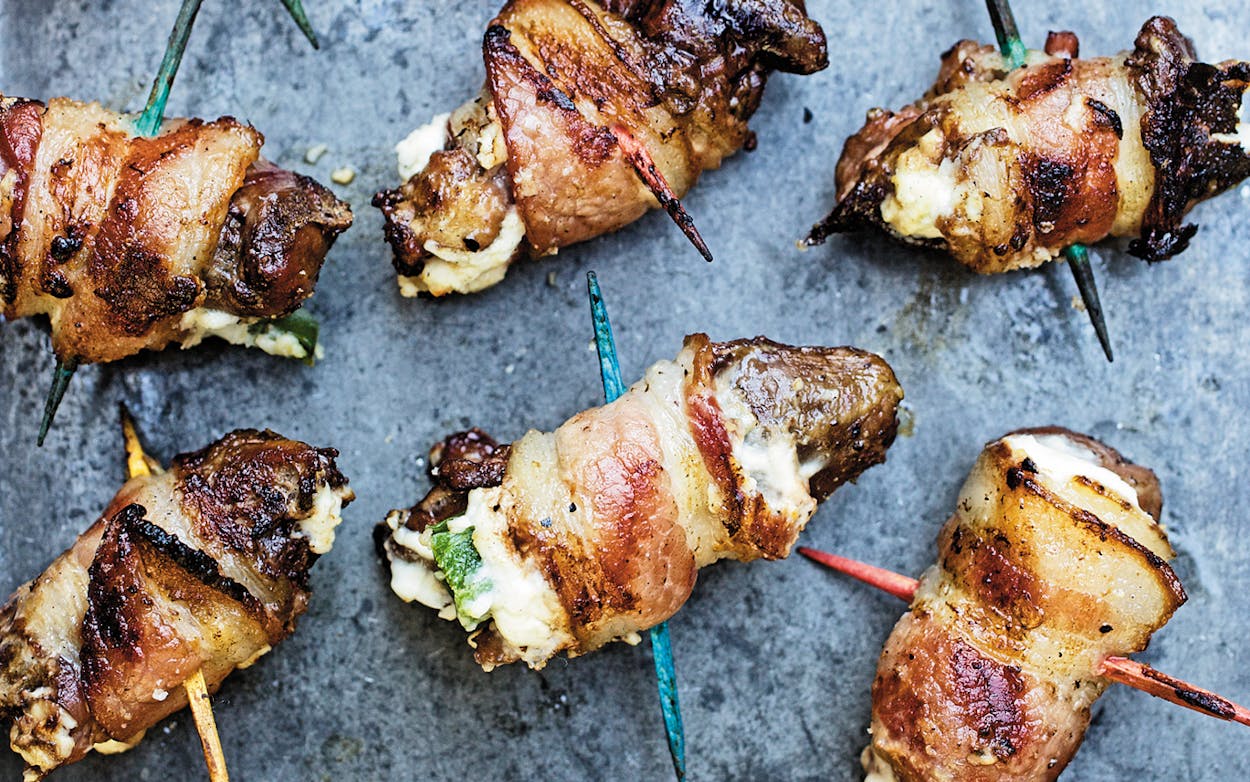 bacon-wrapped jalepeno dove poppers