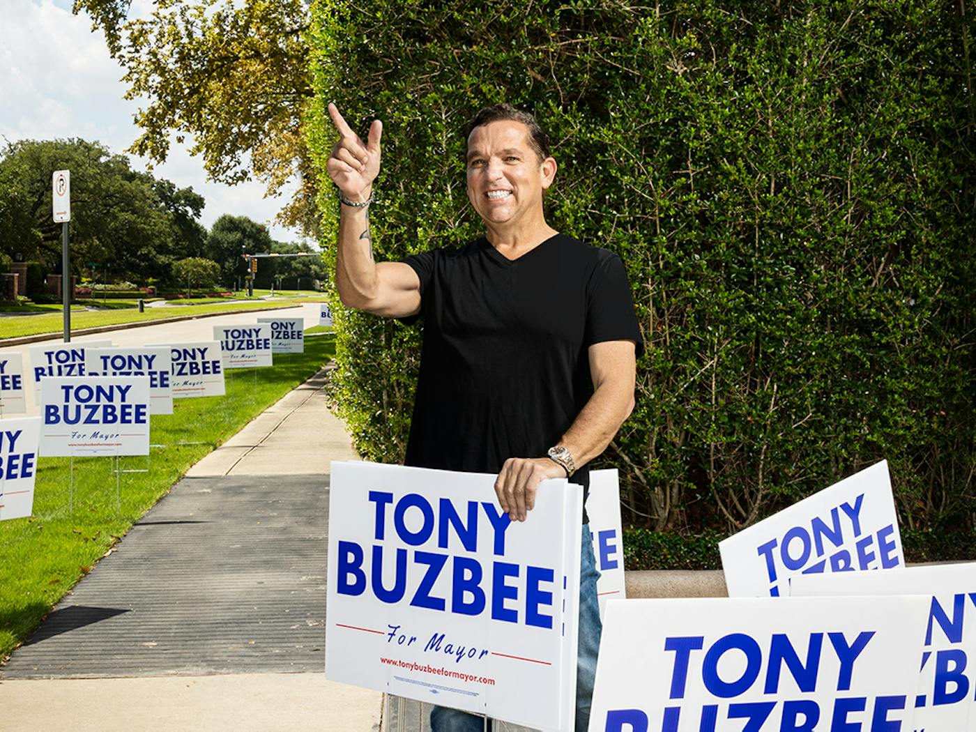 Could Tony Buzbee Defeat Sylvester Turner in the Houston Mayoral Race?