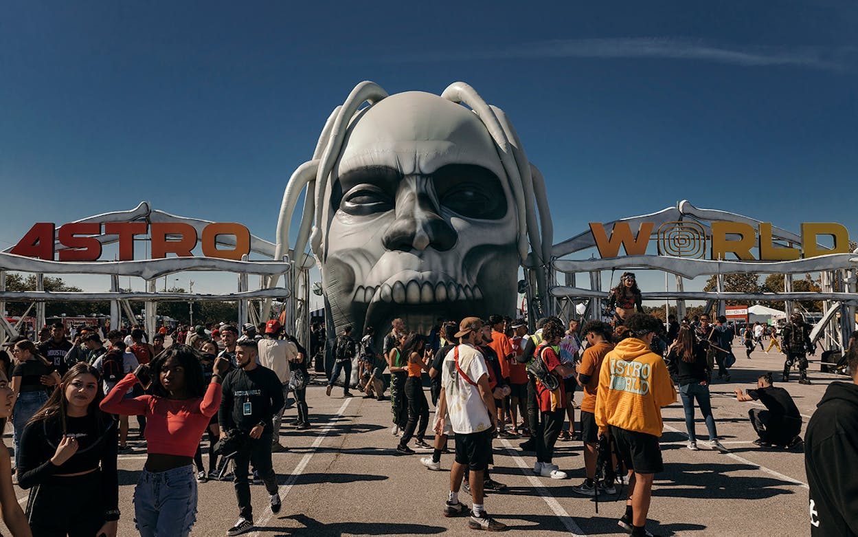 Travis Scott Proves His Festival&#39;s Staying Power at the Second Annual  Astroworld – Texas Monthly