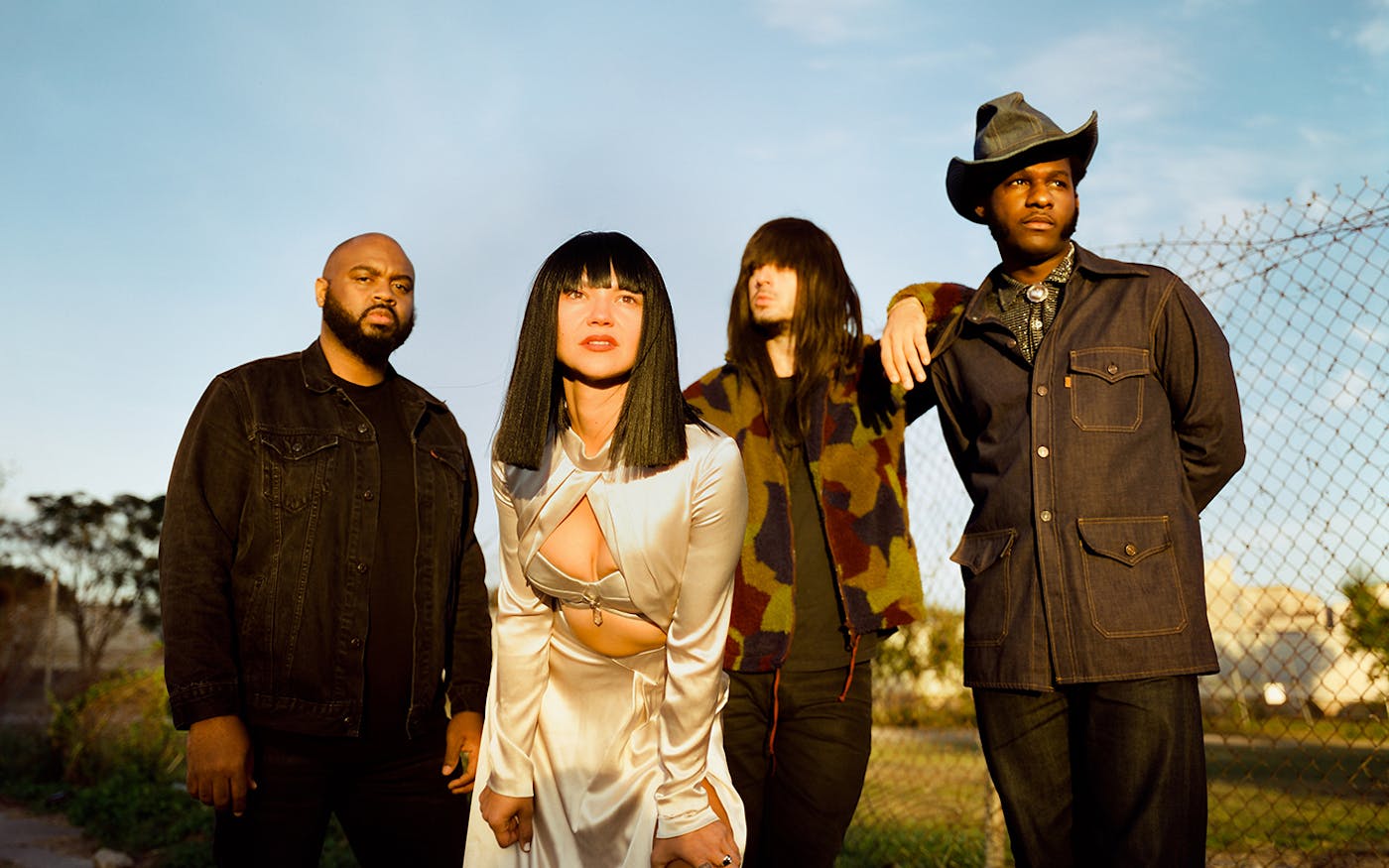 On Their Collaborative Ep Texas Sun Khruangbin And Leon Bridges Pay Tribute To The State That Raised Them Texas Monthly