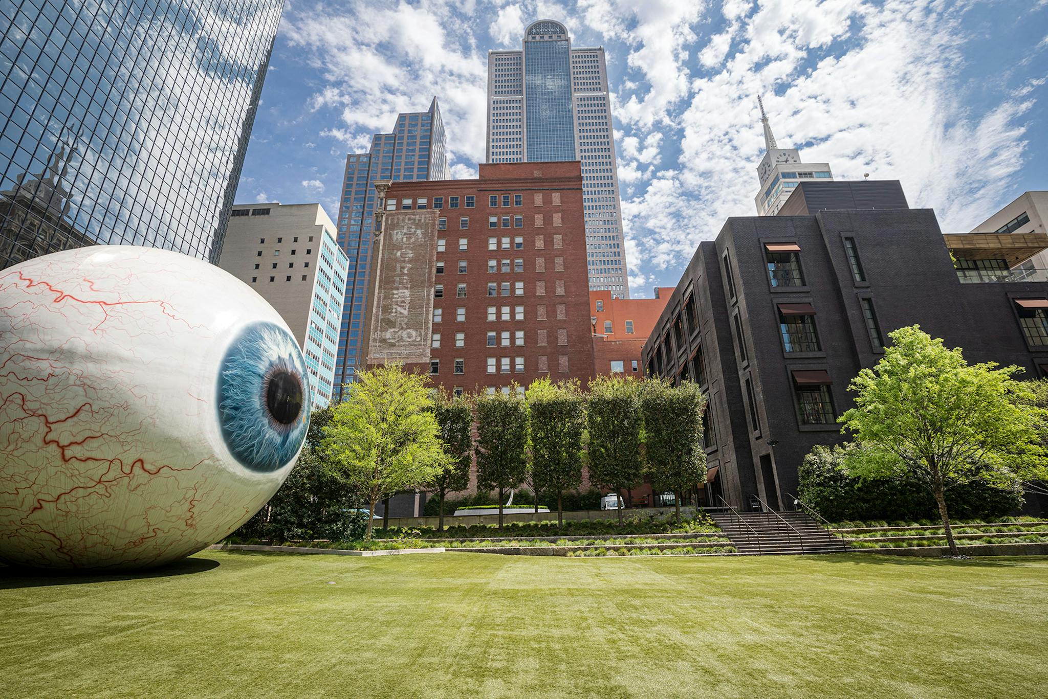 Dallas eye sculpture downtown