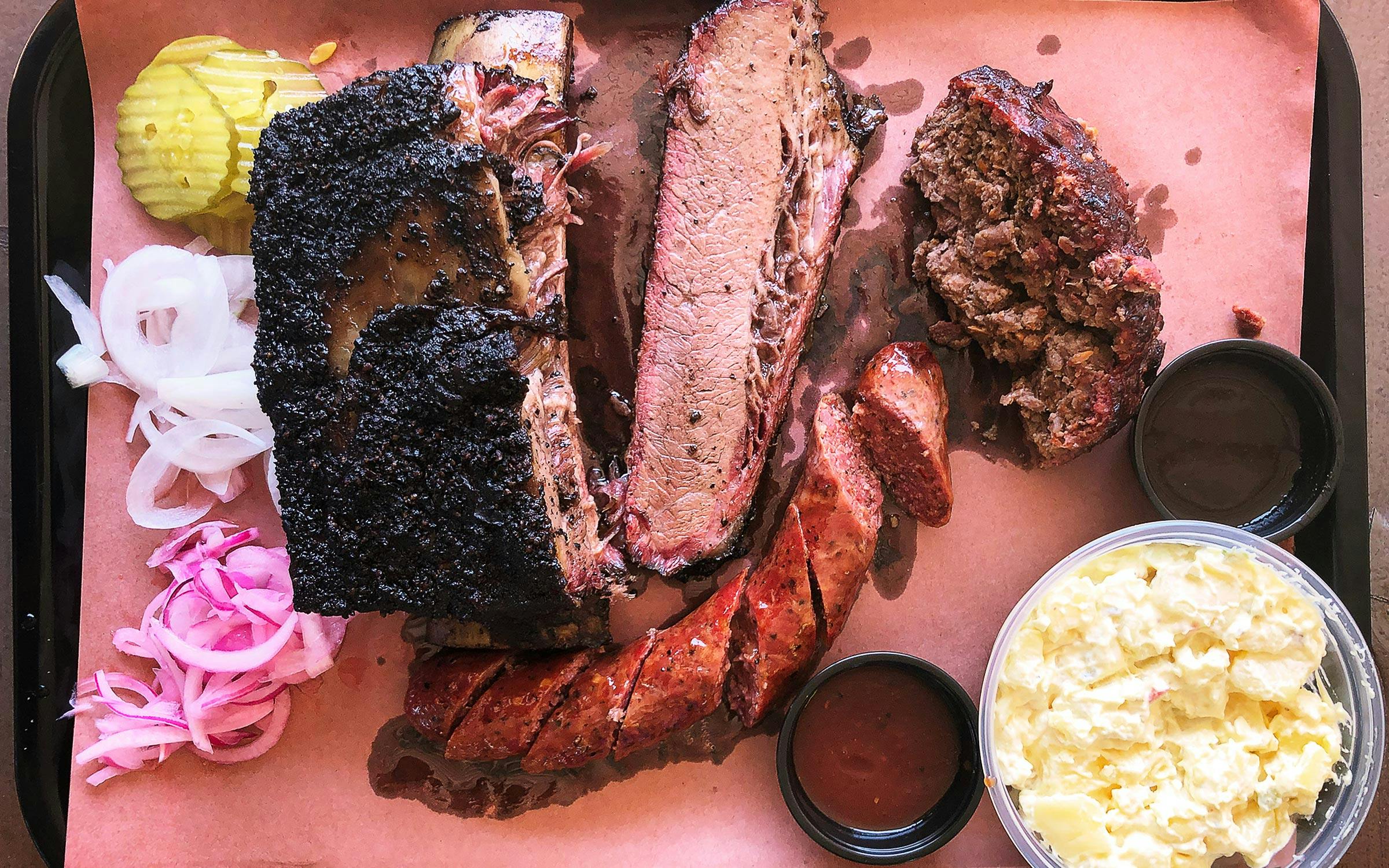 News Roundup: A Fort Worth Restaurant's New Online “Meat Sells Brisket to Smoke at Home – Monthly