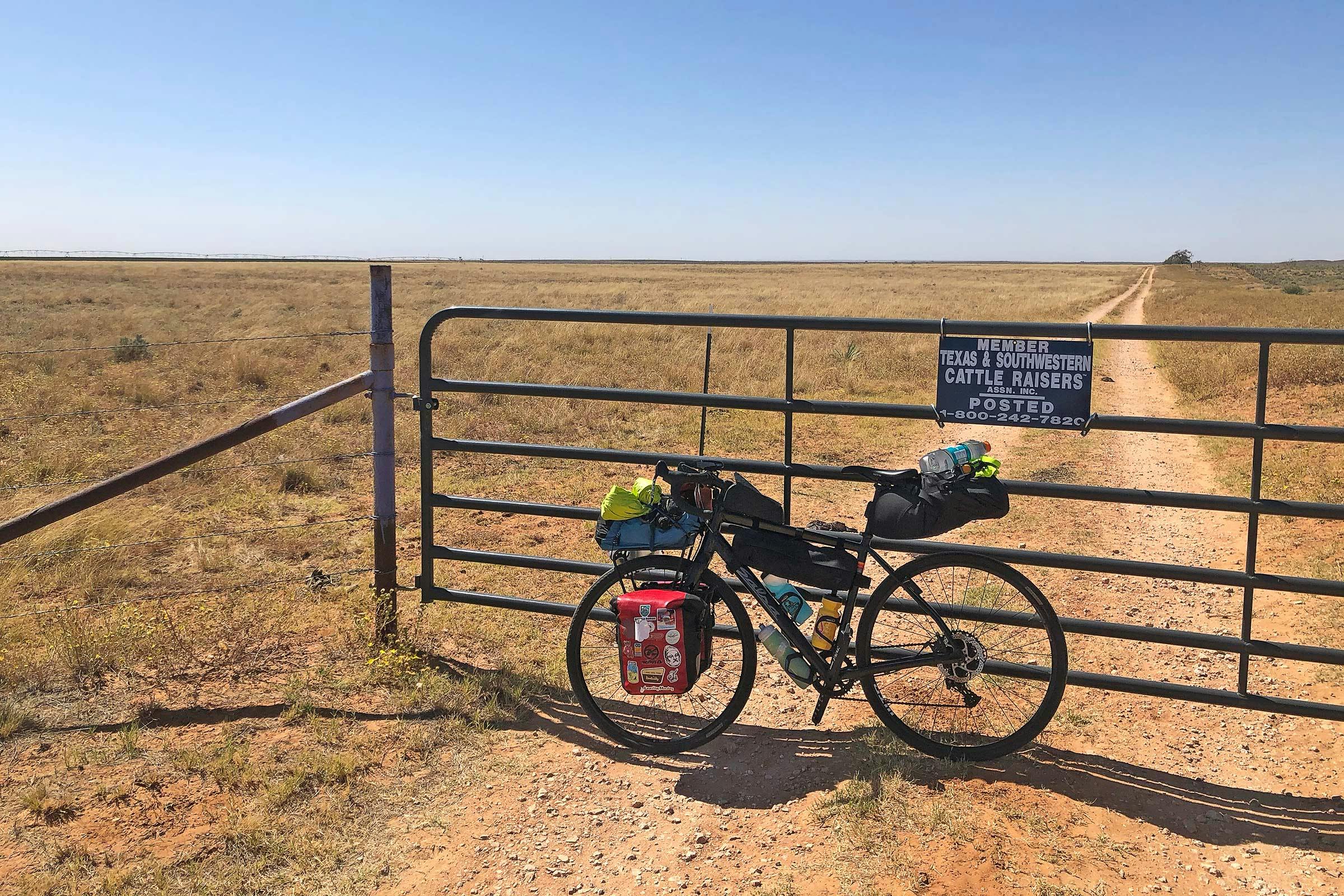 biking-texas-cattle-gate