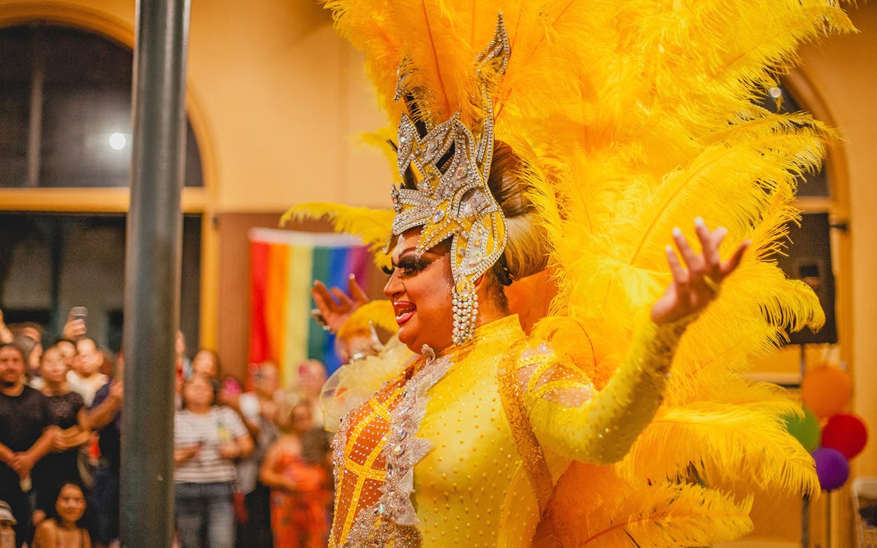 Rio's Carnival parade makes plea to stop illegal mining in