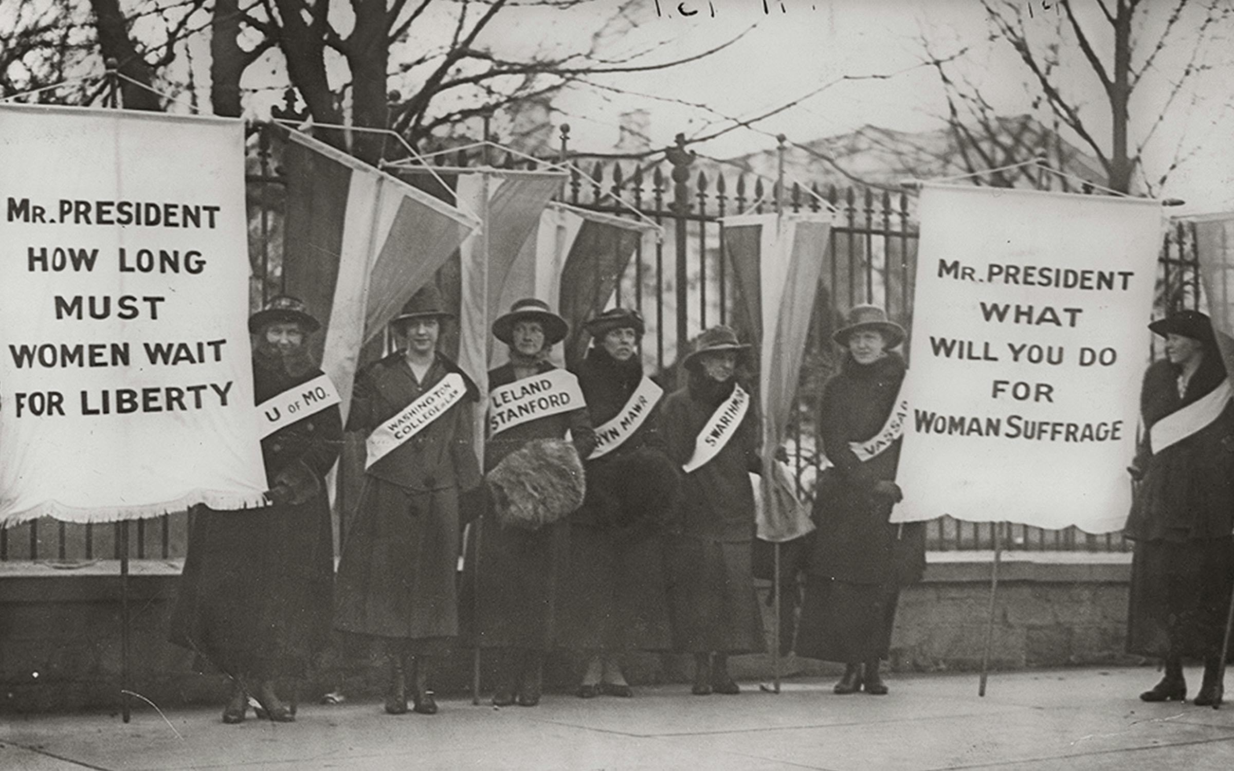 Избирательное право женщин в сша. Суфражистки Англия 19 век. Суфражистки 19 века Америка. Борьба за право женщин.