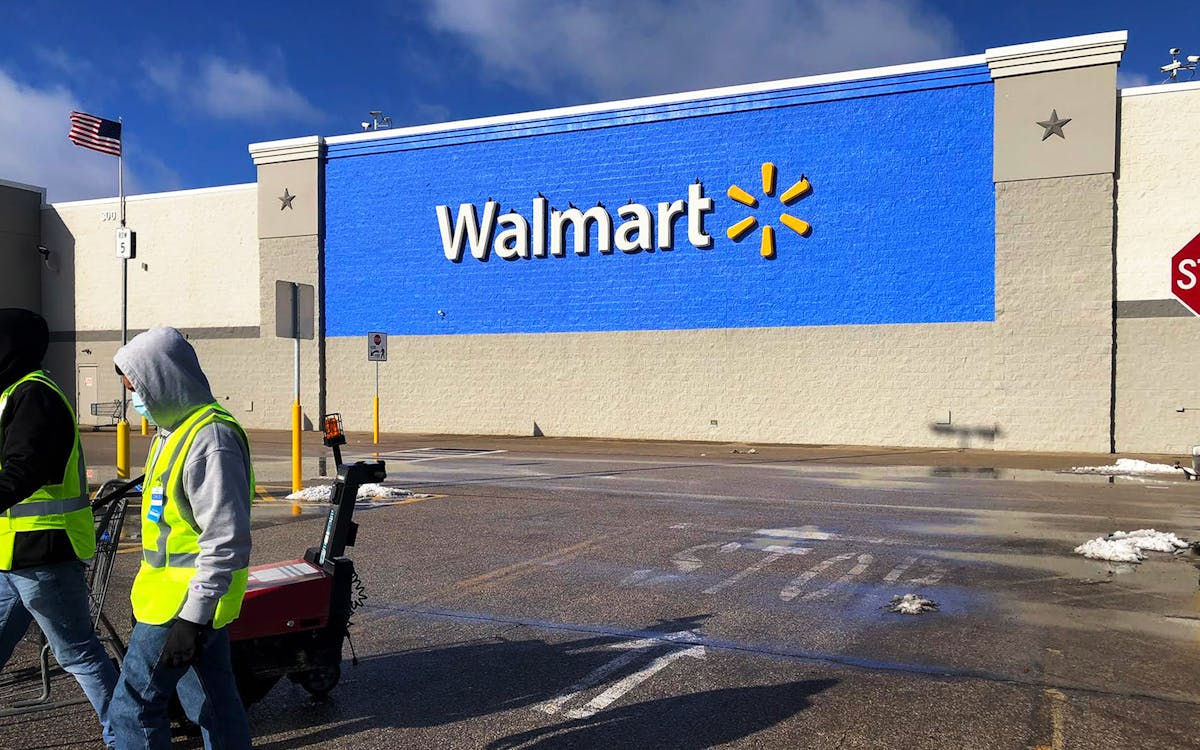 4 Walmart workers at 1 store test positive for coronavirus