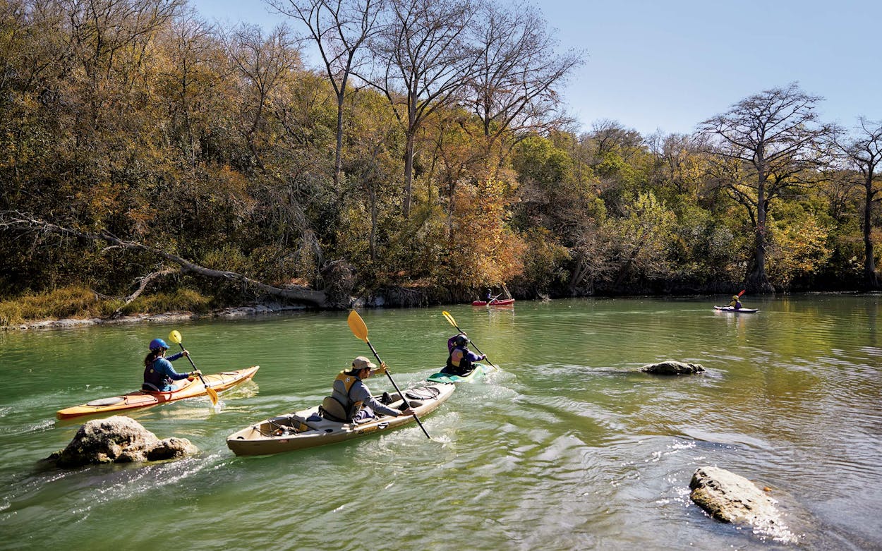 san-marcos-river-kayaking-canoeing