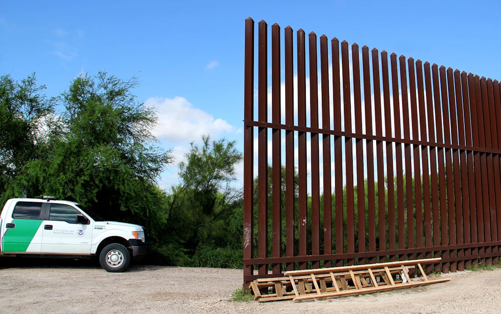 The wall, a ladder, and the border patrol in 2018.