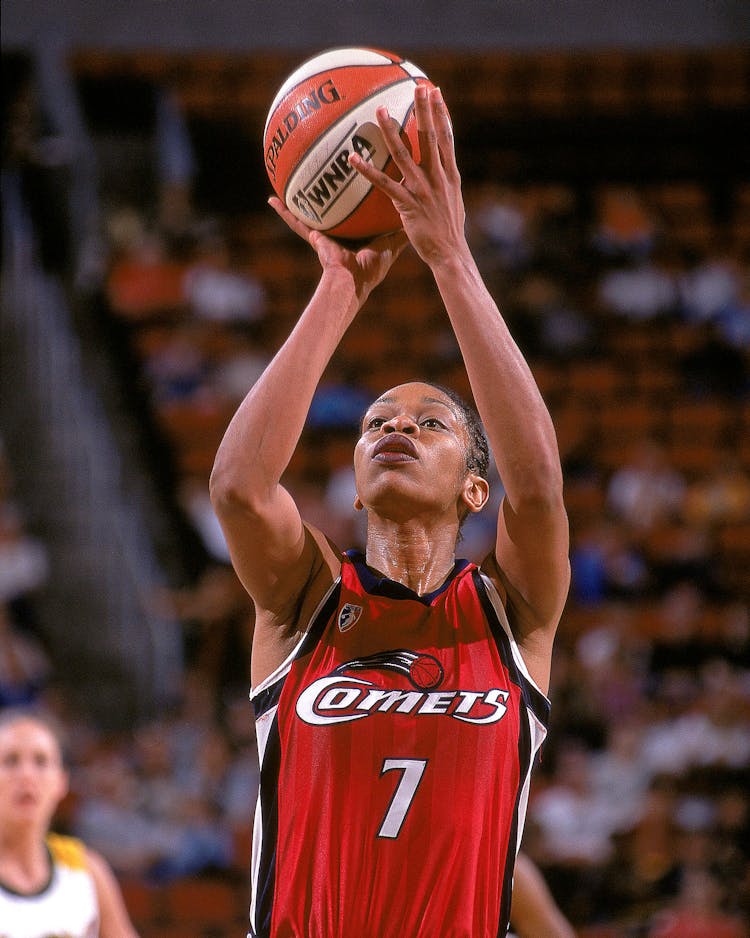 Bleacher Report on X: 22 years ago today, the Houston Comets legend Sheryl  Swoopes became the first player signed to the WNBA ‒4x Champion ‒6x  All-Star ‒3x MVP ‒3x DPOY That's a