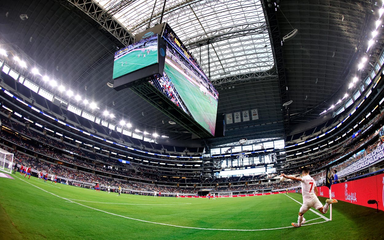 Stephen Eustaquio, #7 of Canada, makes a corner kick against Costa Rica during a 2021 CONCACAF Gold Cup Quarterfinals match at AT&T Stadium on July 25, 2021 in Arlington.