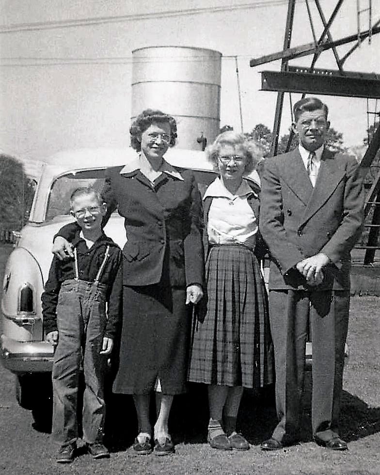Hardy Fox Jr. (left) with his mother, Lillian, his sister Linda, and his father, Hardy Fox Sr., on an oil lease near Kilgore in 1952.