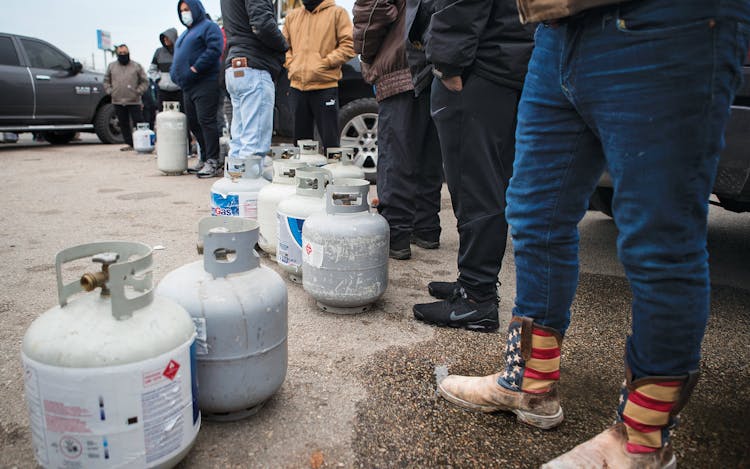 Houstonians lining up to refill propane tanks on February 16, 2021.