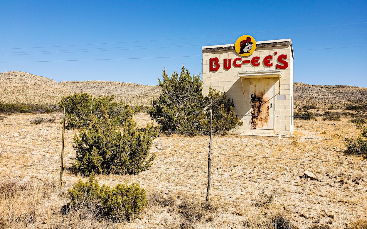 An anonymous artist has established a parody location of Buc-ee’s in West Texas.