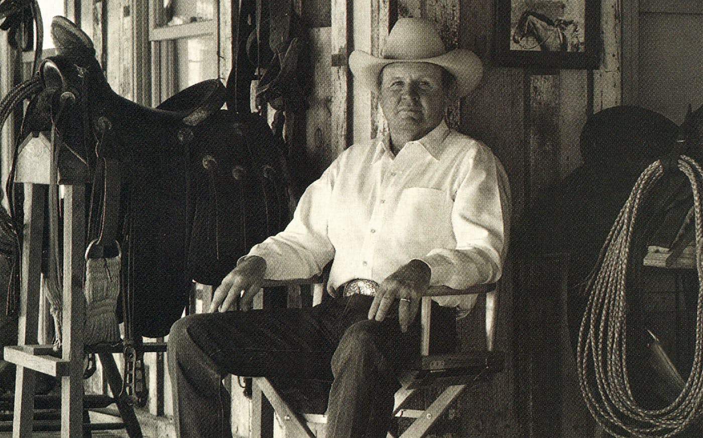 Buster Welch training a horse to cut cattle] - The Portal to Texas History