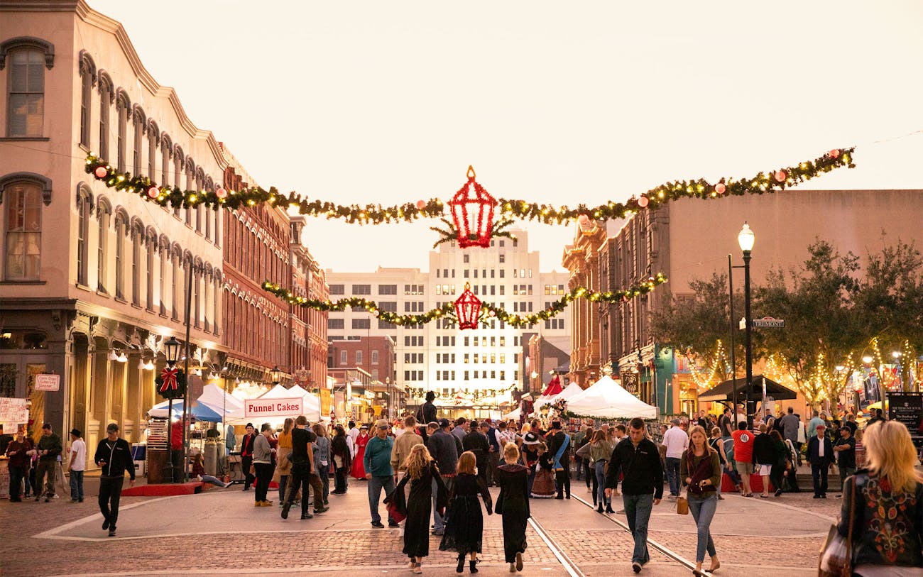 The 13 Best Christmas Markets in Texas 2022