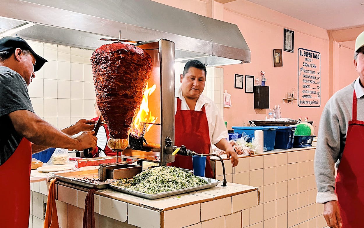 A Food Tour Through Matamoros Shows Off the City’s Signature Taco Style