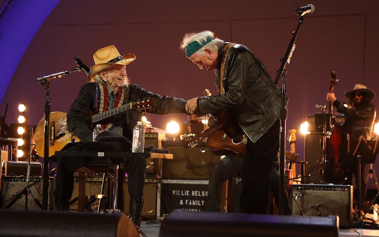 Willie Nelson and Keith Richards at Willie's 90th birthday