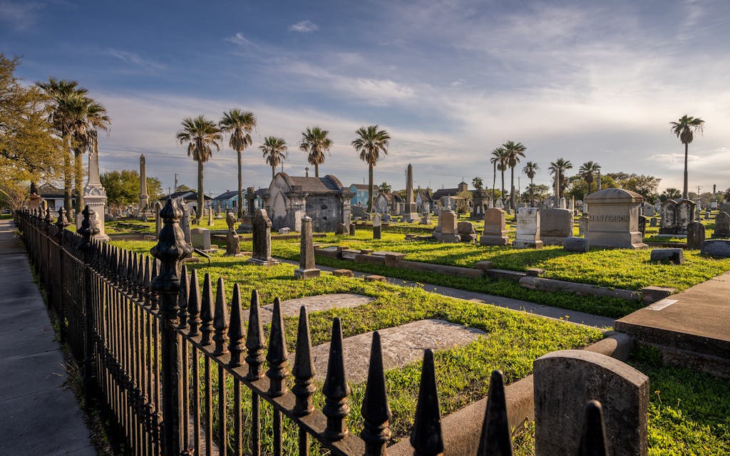 The Broadway Cemetery Historic District.