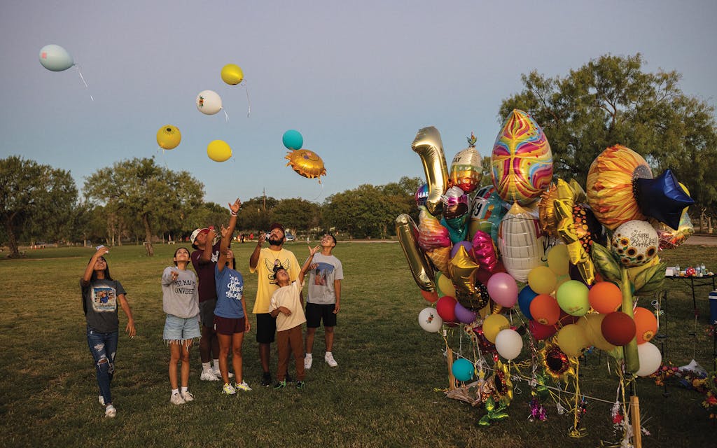 The Rubios and their children Jahleela, Kalisa, Isaiah, Julian, and David (left to right) releasing balloons at Lexi’s grave on what would have been her eleventh birthday, October 20, 2022.