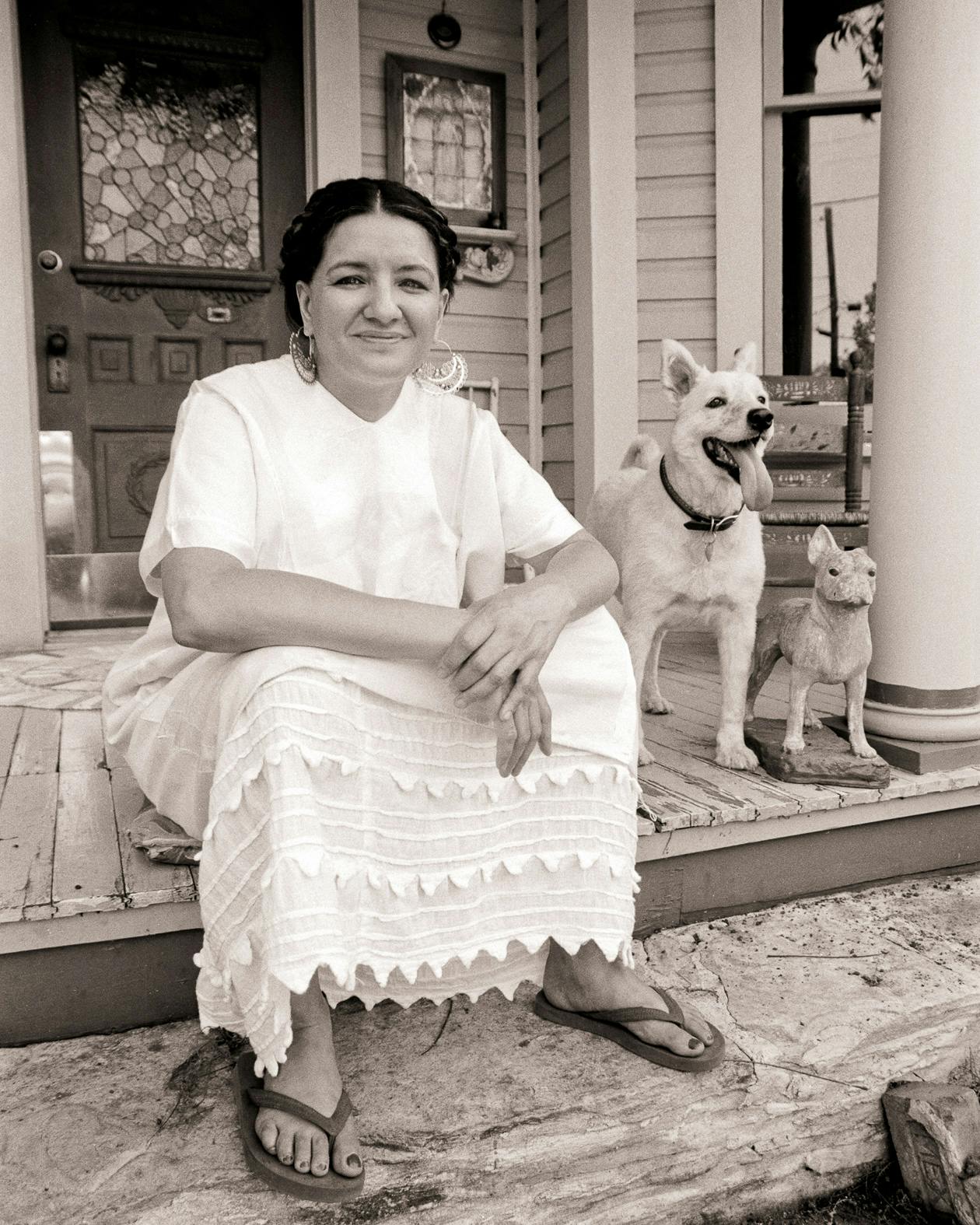 Angelina Rendon An Al Rendón Exhibit Celebrates South Texas, From Sandra Cisneros to Selena